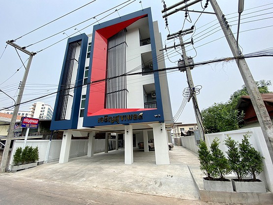 1 Bed Condo — photo 2