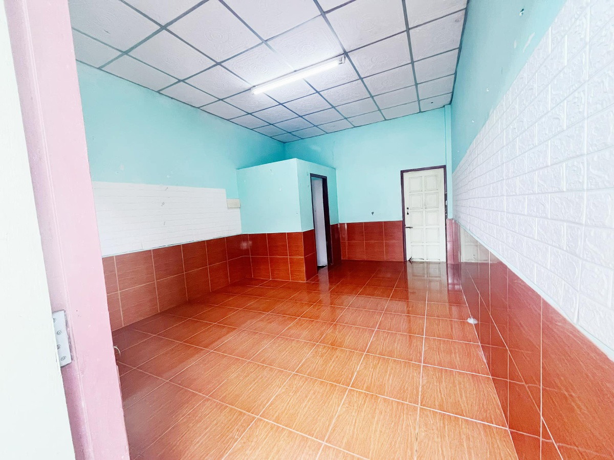 1 Bed Condo · Bang Khun Thian, bangkok — photo 2