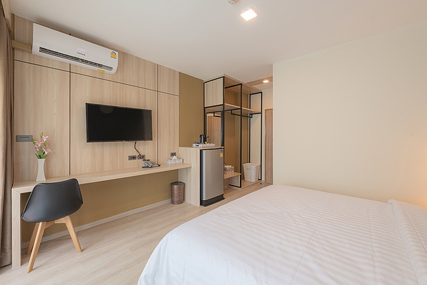 Condo · Thon Buri, bangkok — photo 1