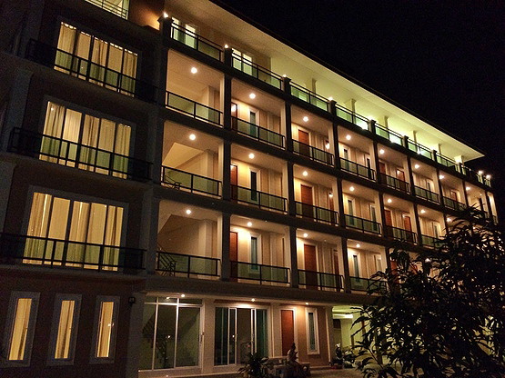 Condo · Mueang Chon Buri, chon_buri — photo 4