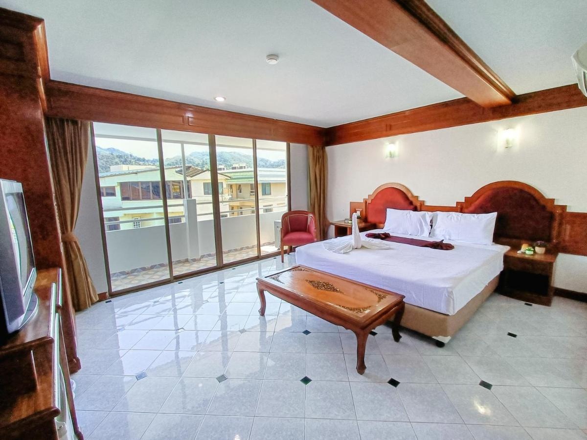 Black Pearl Patong Beachfront — photo 2