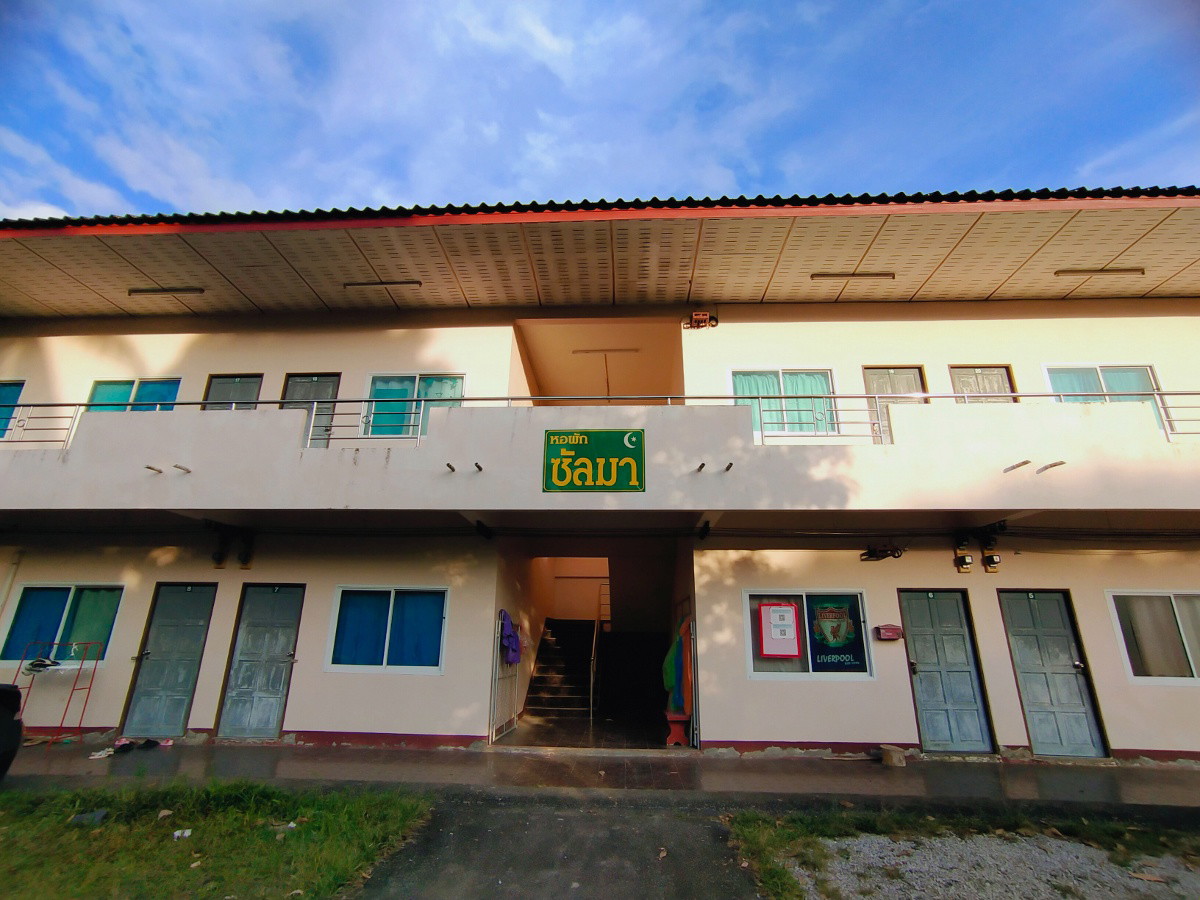 1 Bed Condo — photo 3