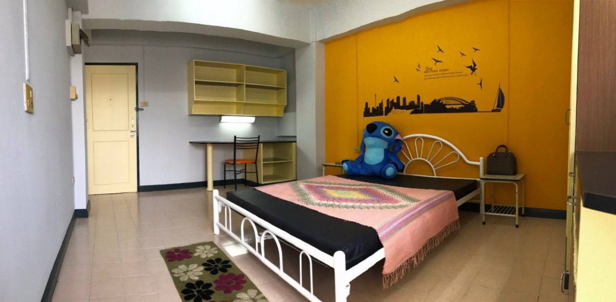 1 Bed Condo · Bangkok Noi, bangkok — photo 1