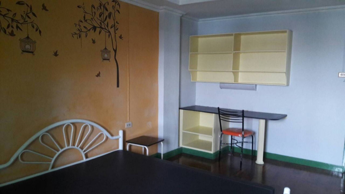 1 Bed Condo · Bangkok Noi, bangkok — photo 3