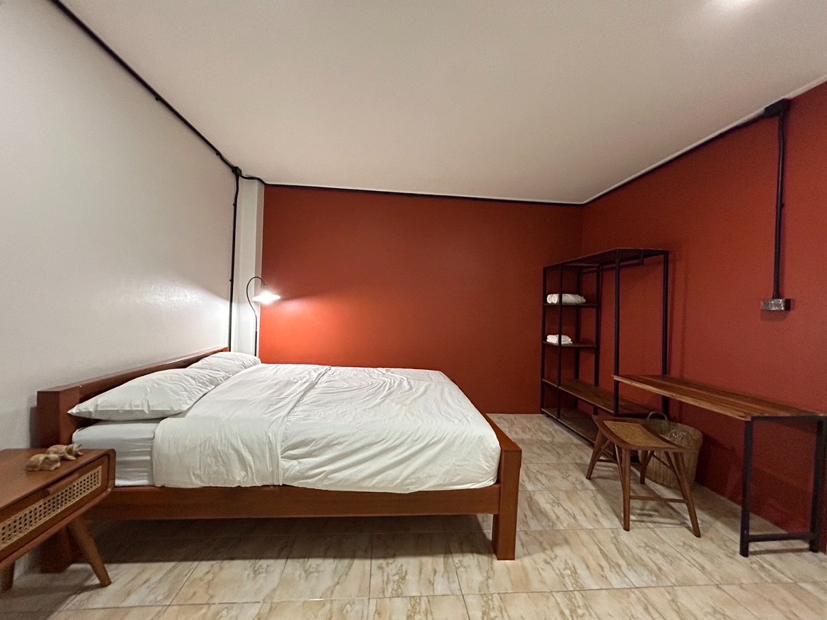 1 Bed Condo — photo 5