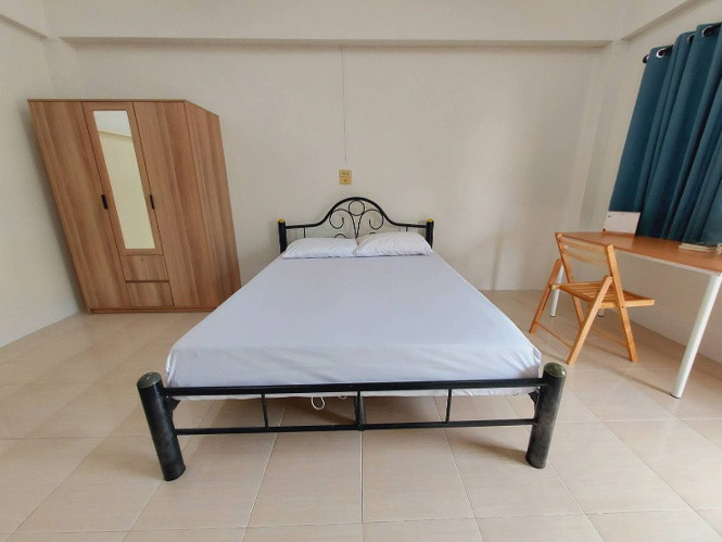 1 Bed Condo — photo 3