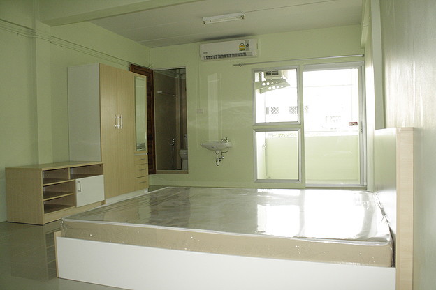 1 Bed Condo · Thon Buri, bangkok — photo 3