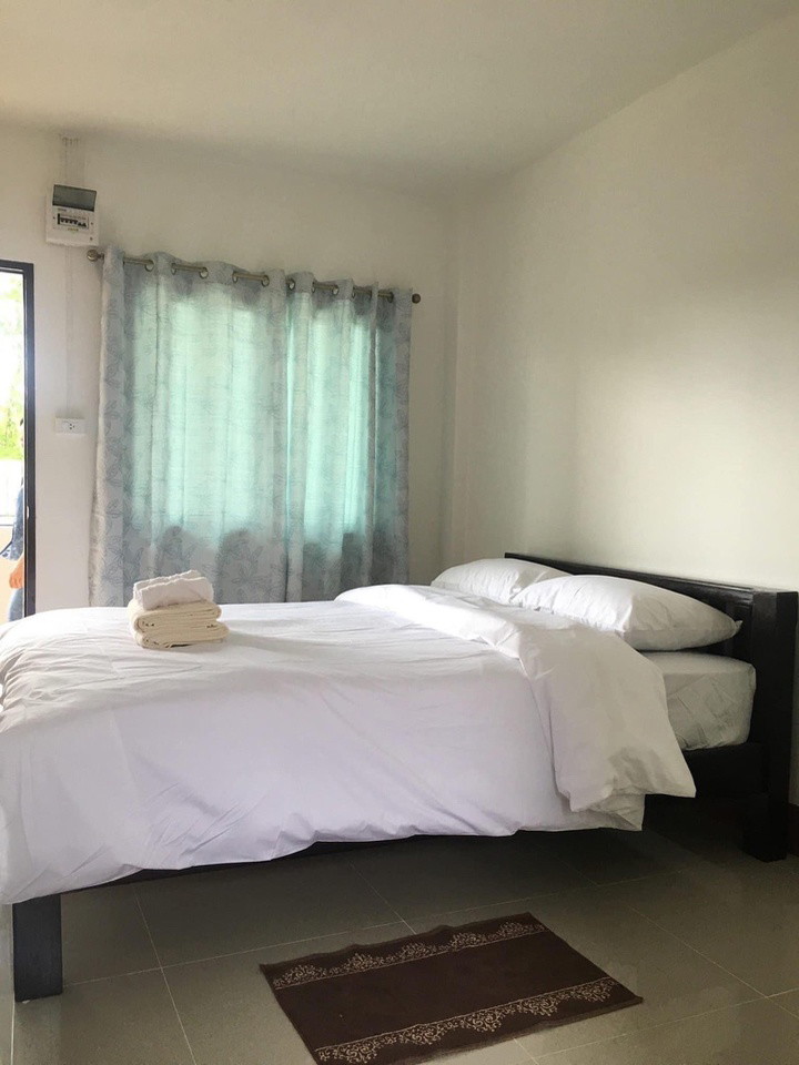 1 Bed Condo — photo 1