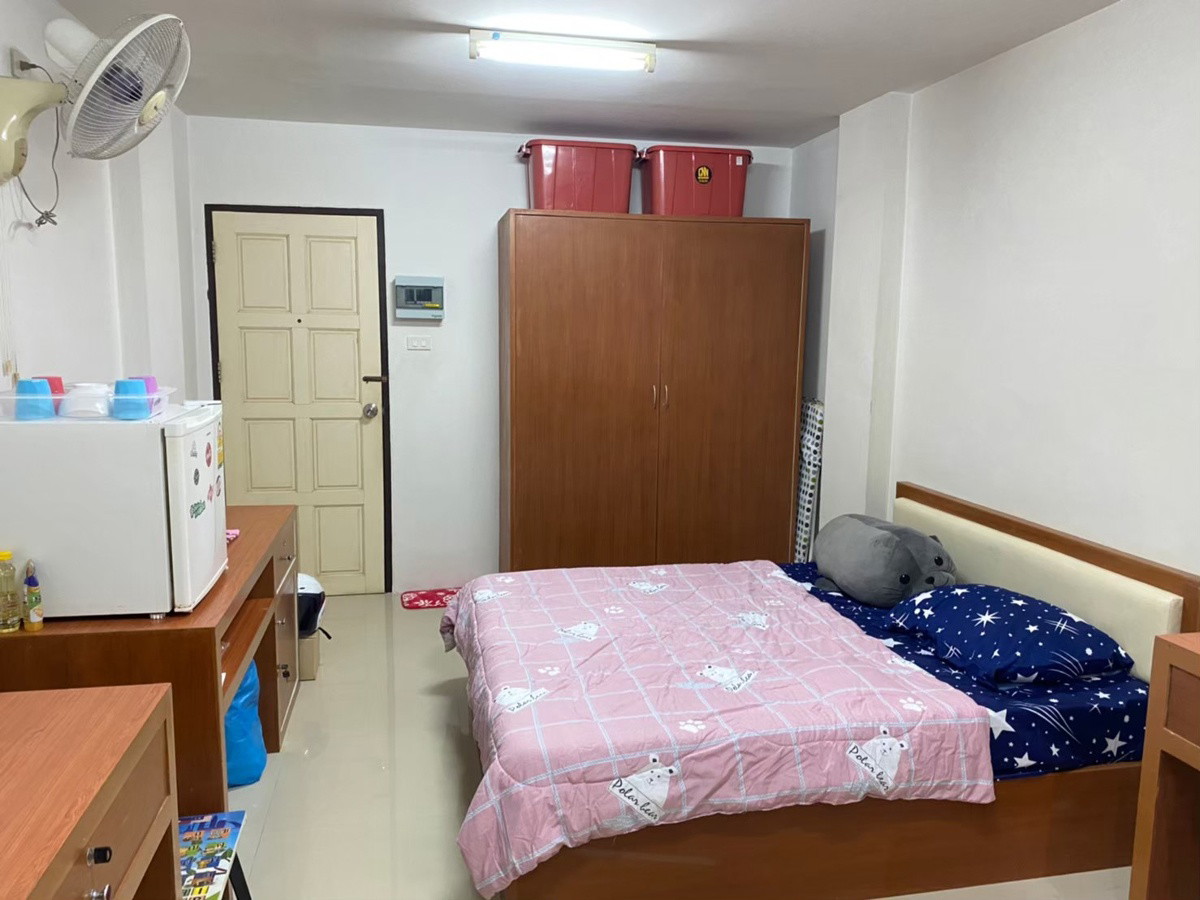 1 Bed Condo — photo 1