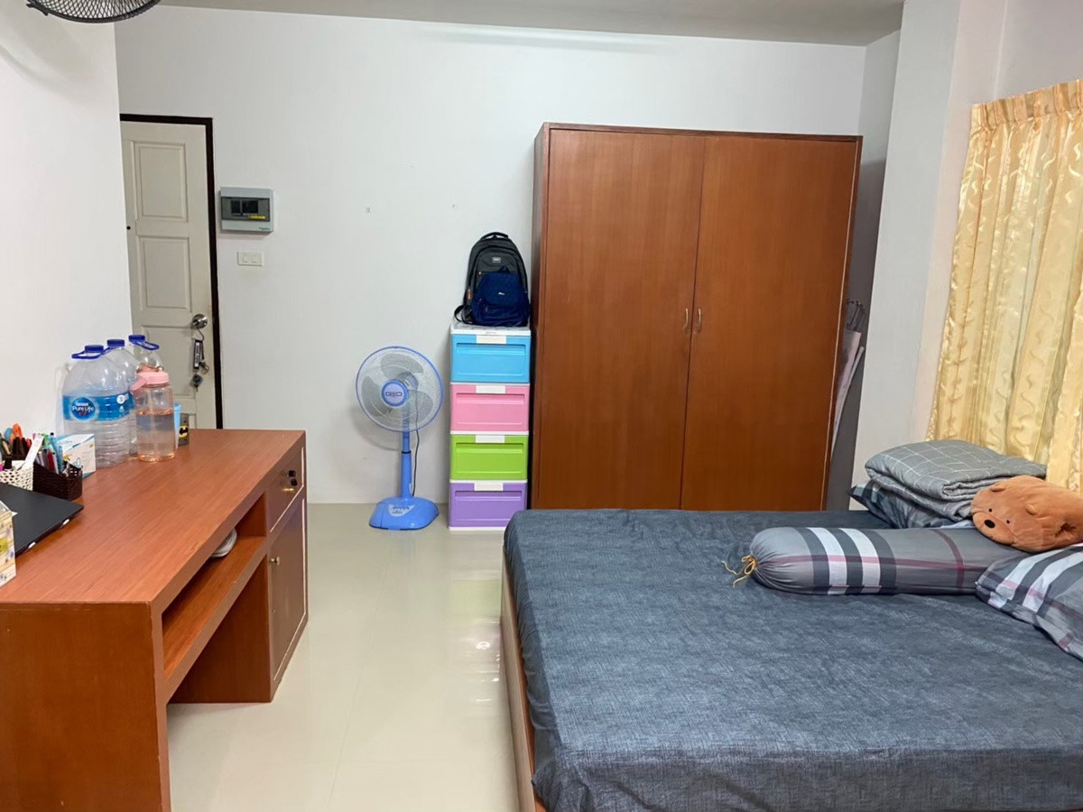 1 Bed Condo — photo 5