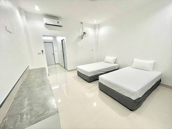 1 Bed Condo — photo 4