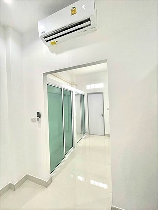 1 Bed Condo — photo 5