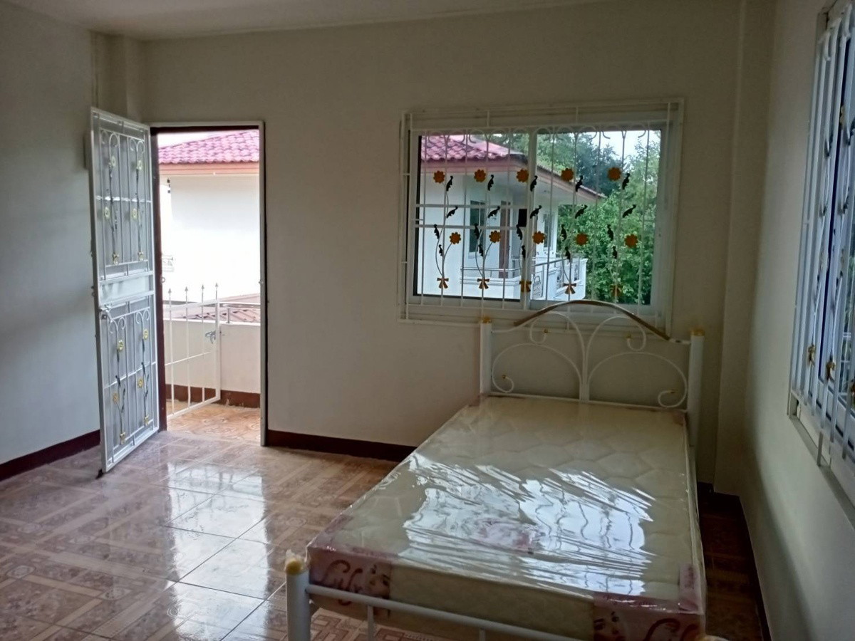 1 Bed Condo — photo 1