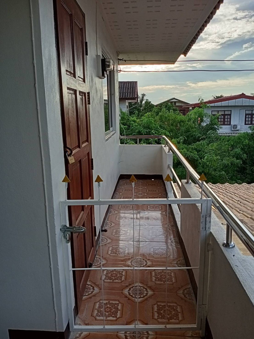 1 Bed Condo — photo 2