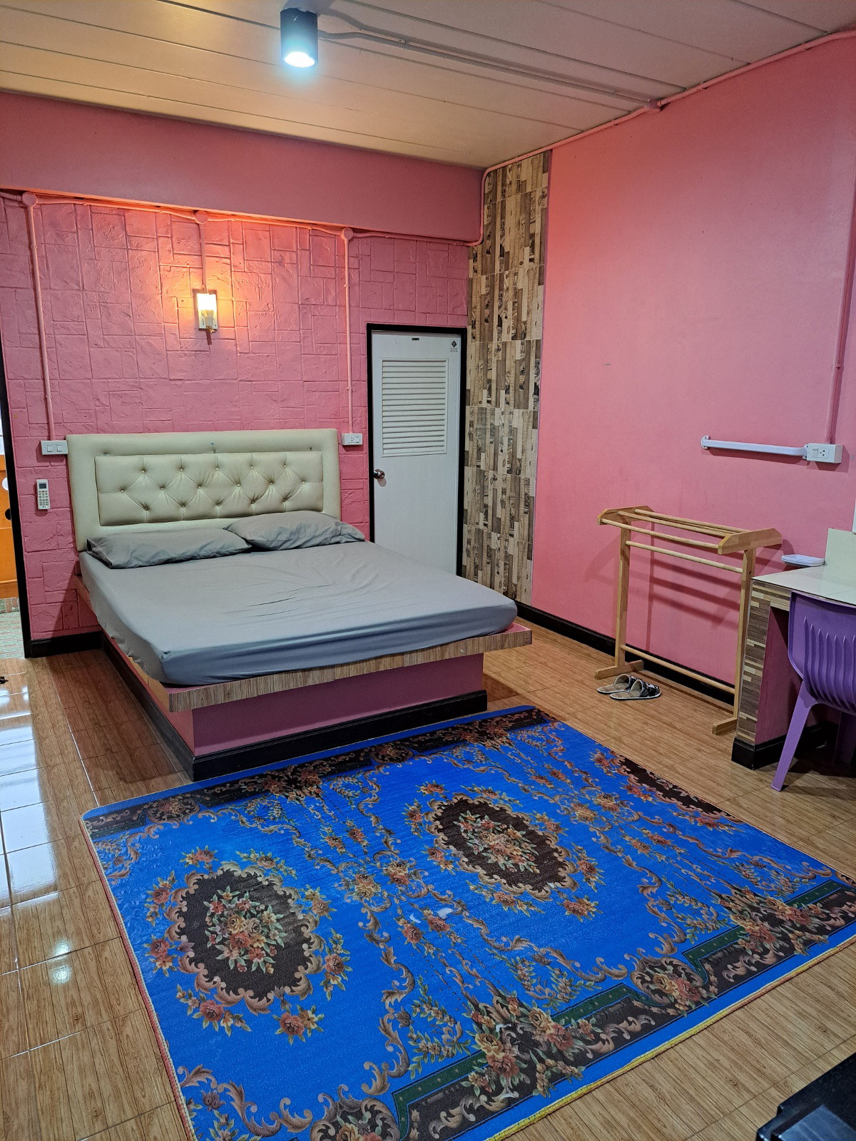 1 Bed Condo — photo 5