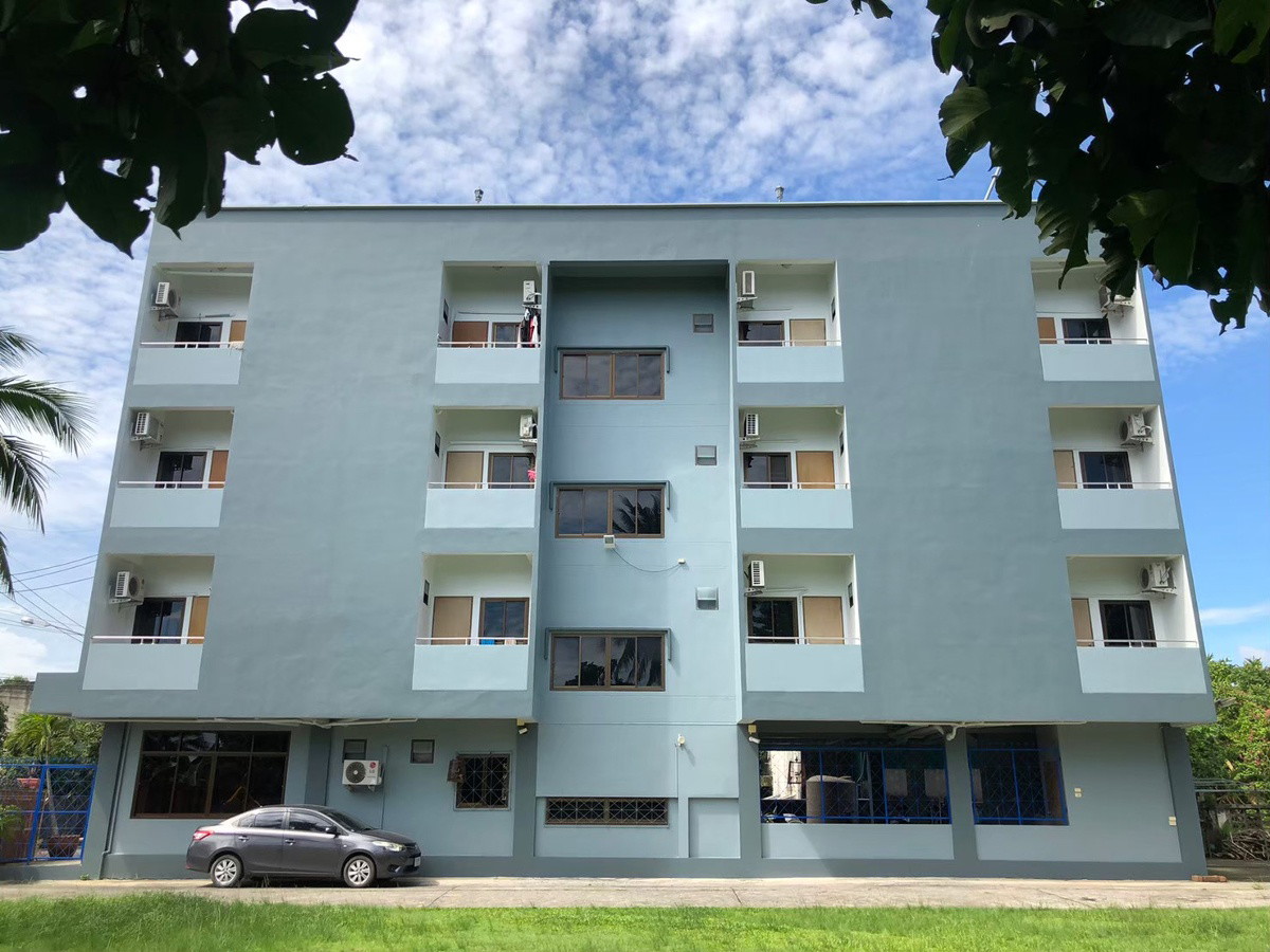 1 Bed Condo — photo 1
