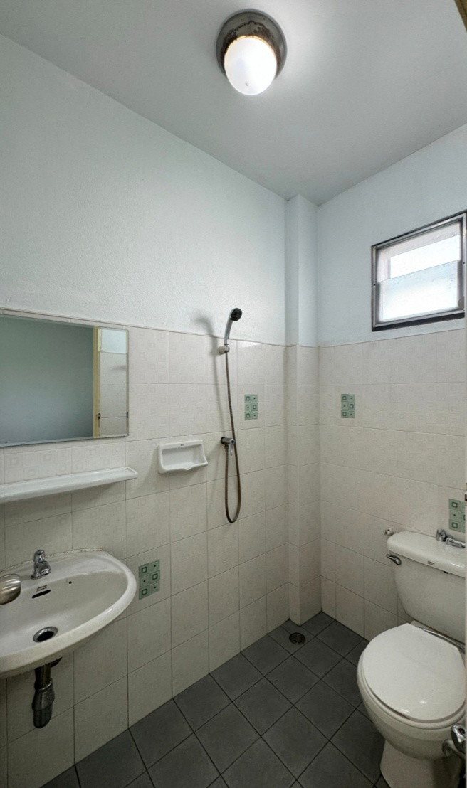 1 Bed Condo — photo 5