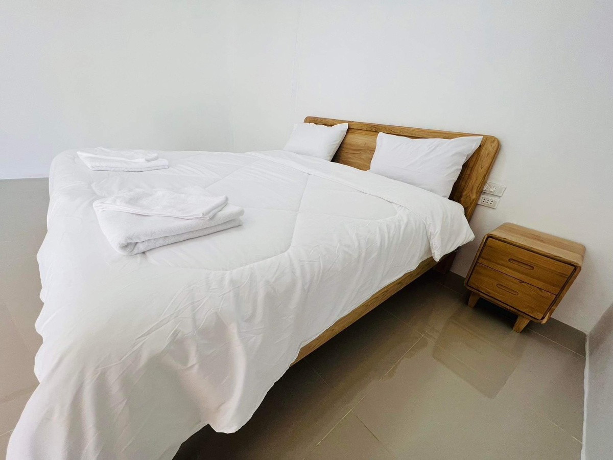 1 Bed Condo — photo 5
