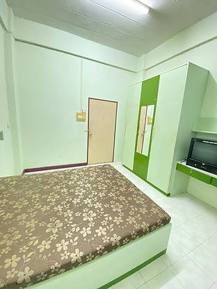 1 Bed Condo — photo 3