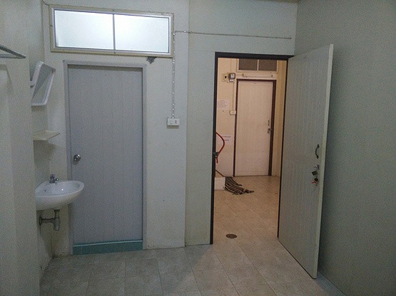 1 Bed Condo — photo 1