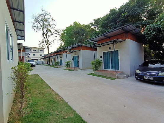 1 Bed Condo — photo 3