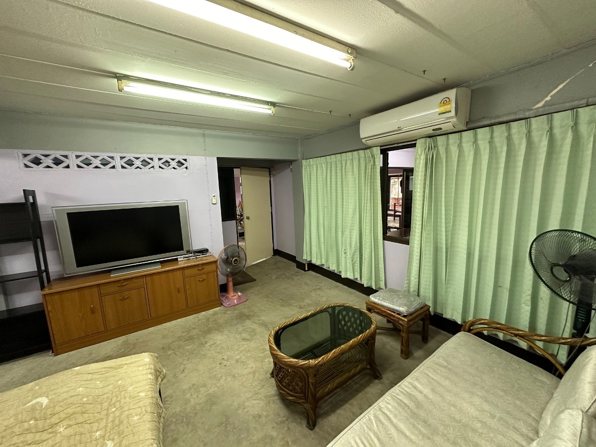 1 Bed Condo · Bang Khun Thian, bangkok — photo 2