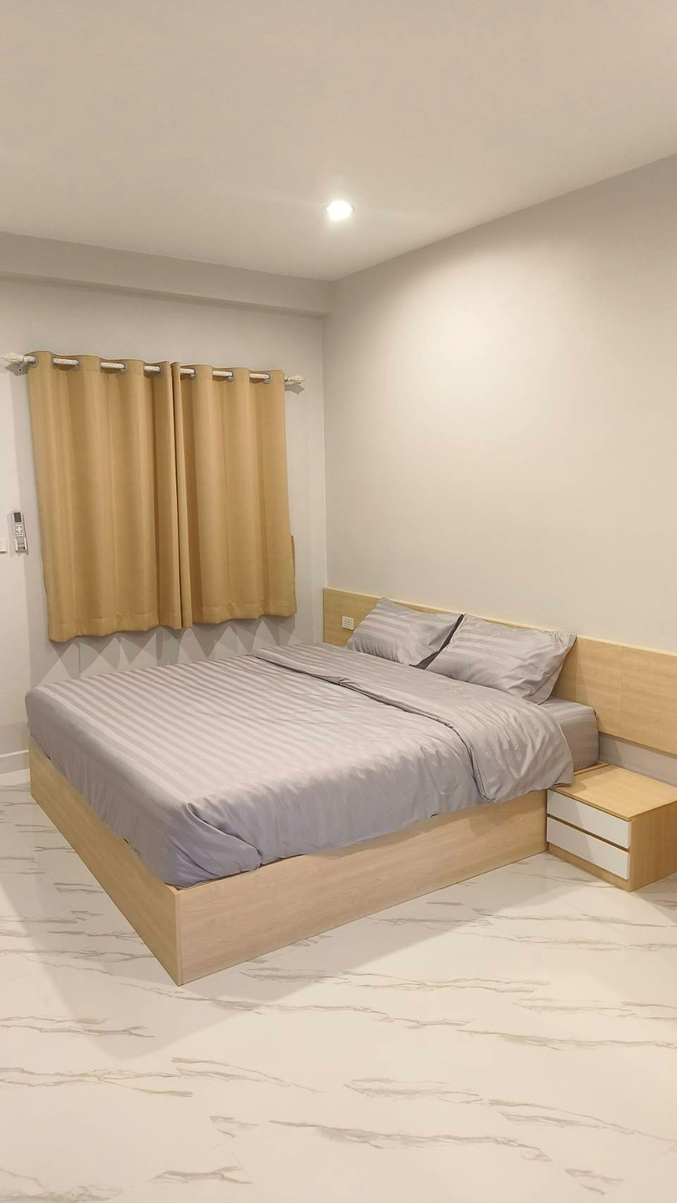 1 Bed Condo — photo 4