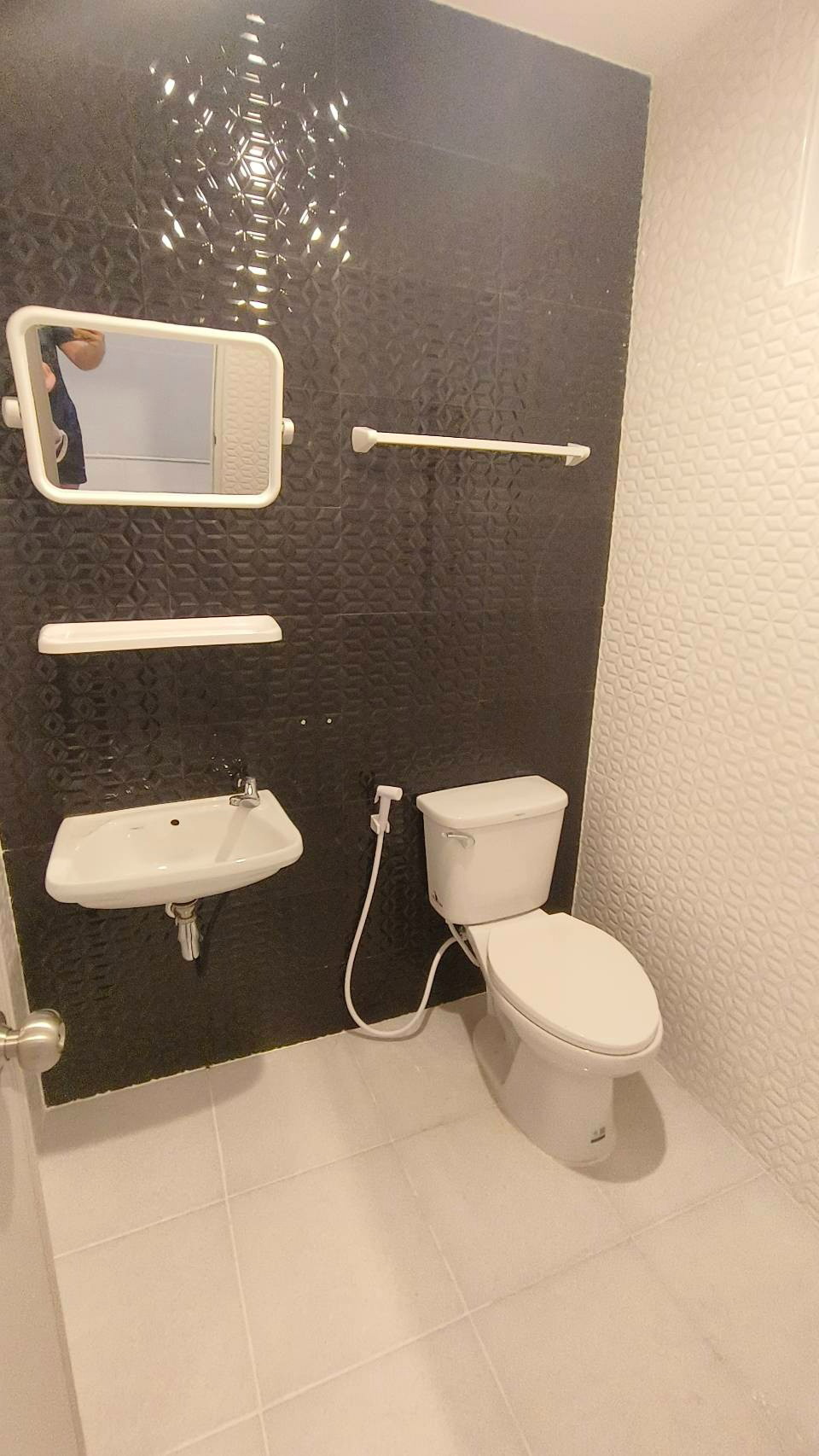 1 Bed Condo — photo 5