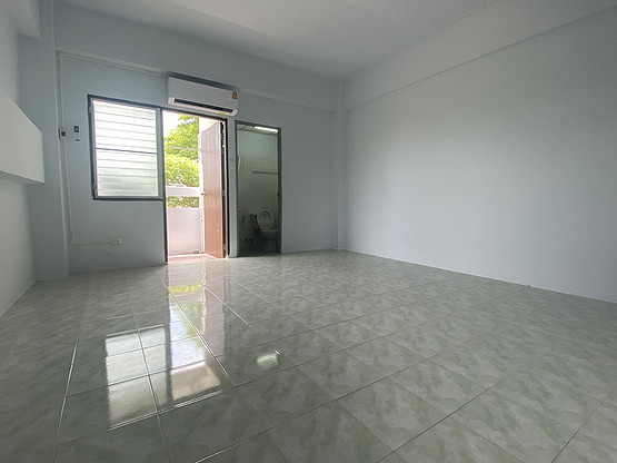 Condo · chon_buri — photo 3