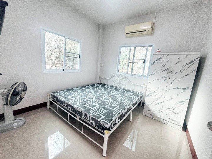 1 Bed Condo — photo 4