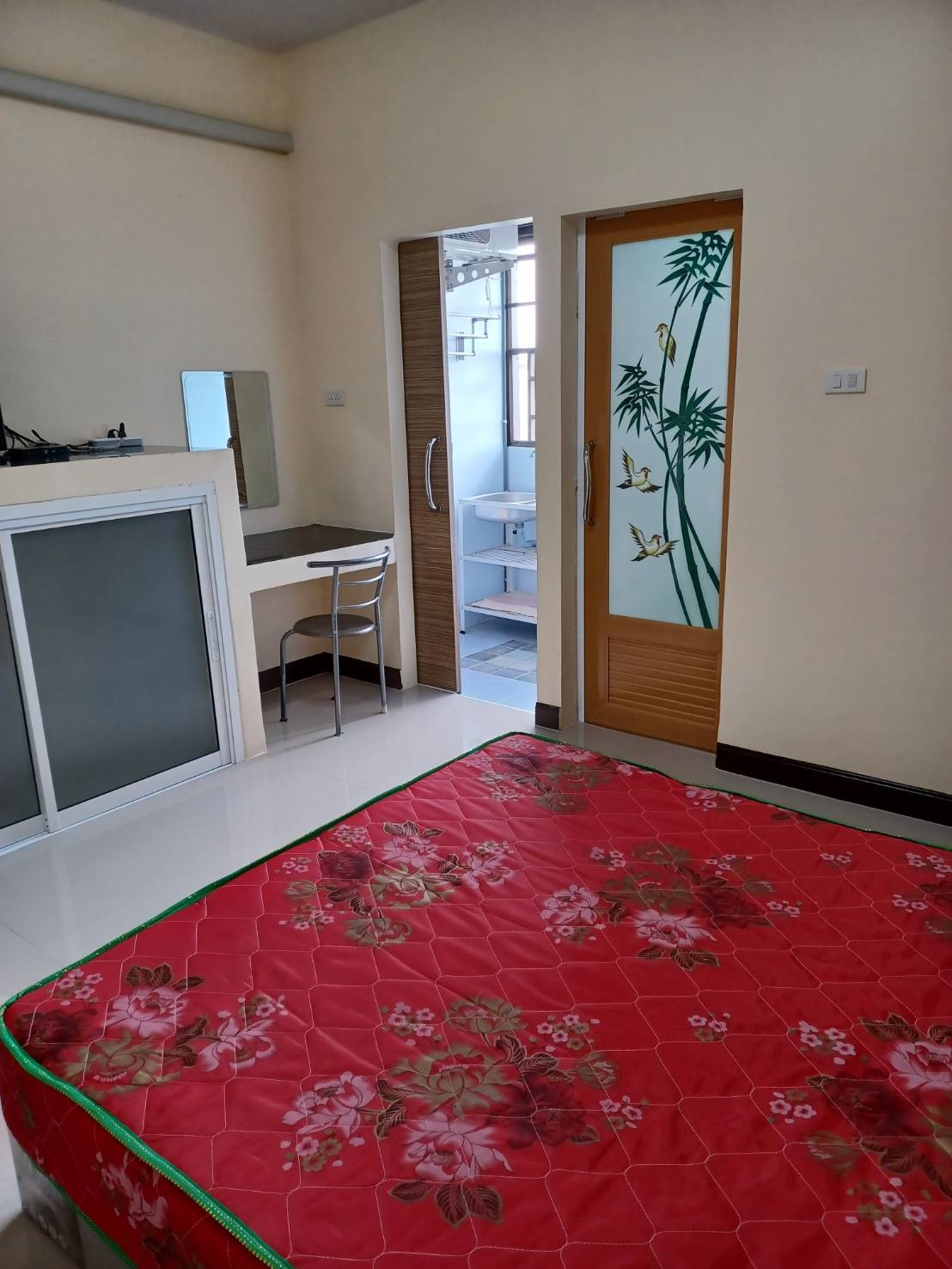 1 Bed Condo — photo 4