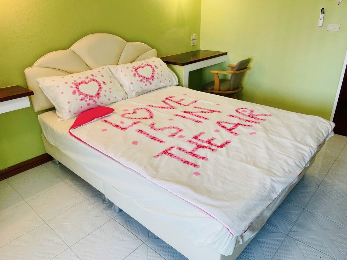 1 Bed Condo · Huai Khwang, bangkok — photo 2