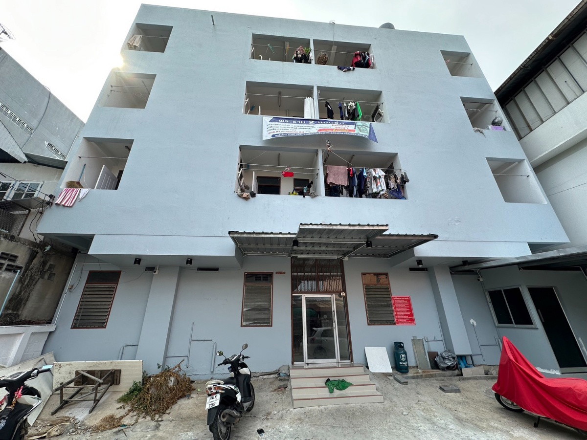 1 Bed Condo · Bang Khun Thian, bangkok — photo 2
