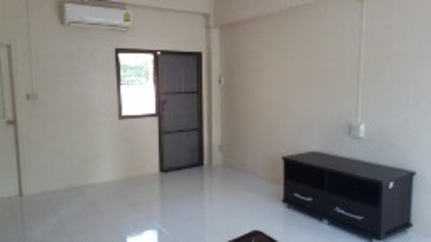 Condo · Mueang Chon Buri, chon_buri — photo 4