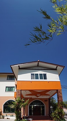 1 Bed Condo — photo 1