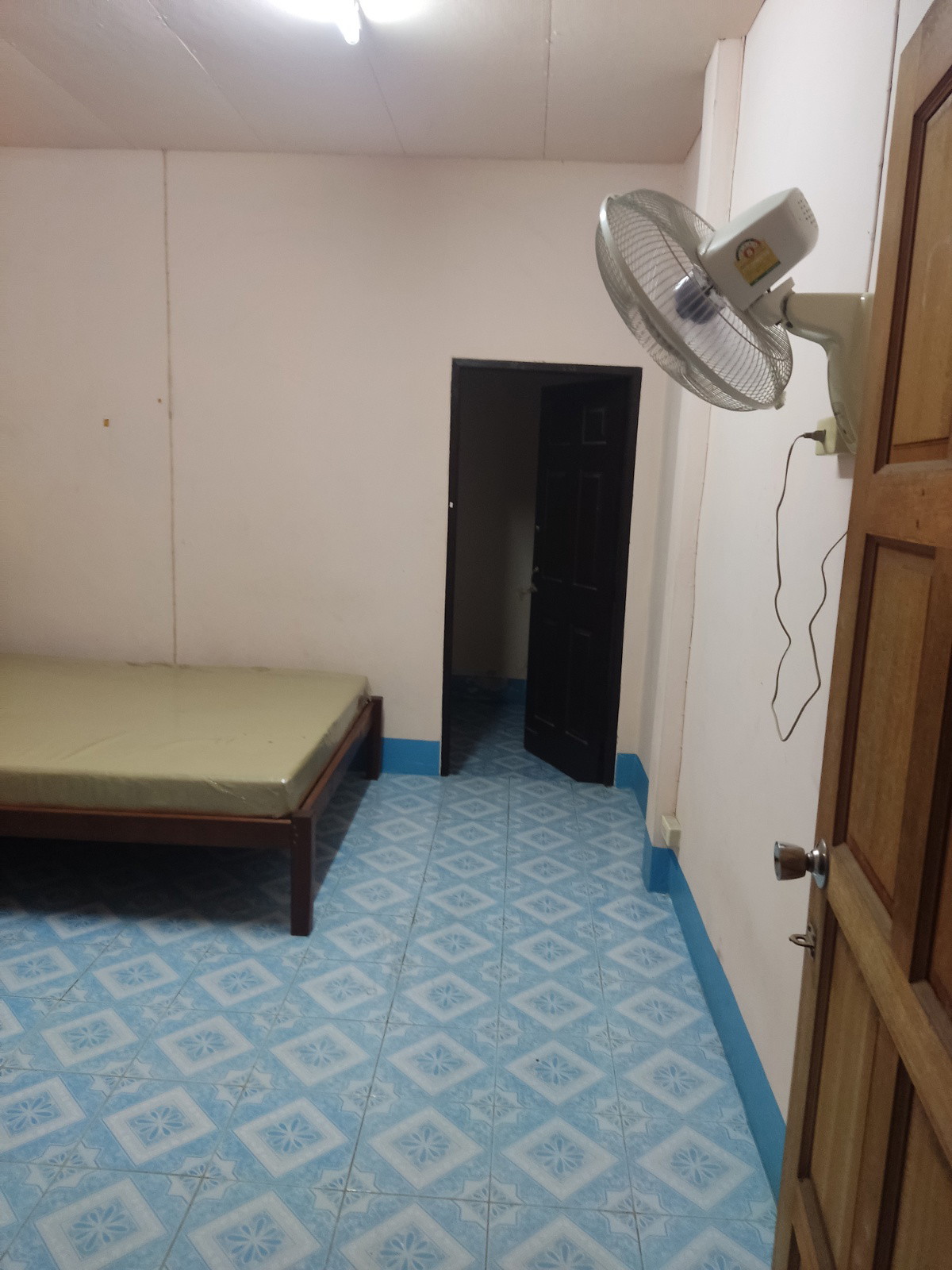 1 Bed Condo — photo 4
