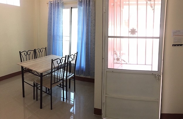 1 Bed Condo — photo 3