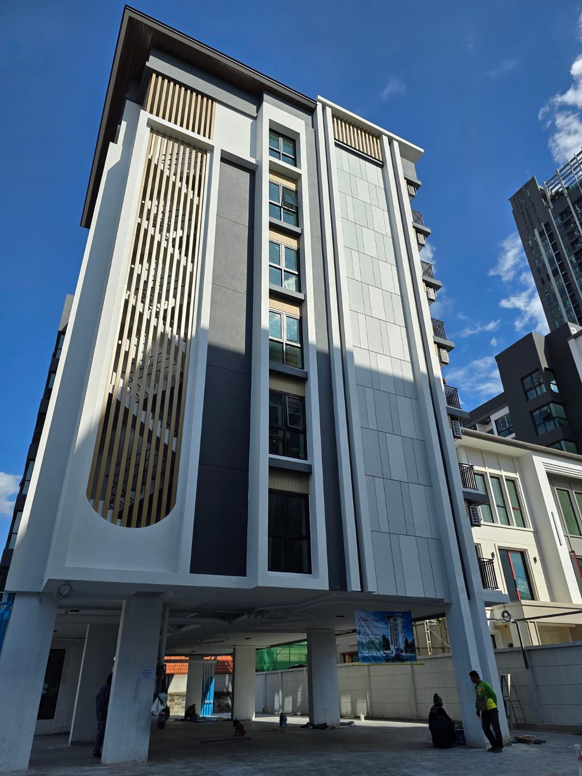 Satang residence — photo 1