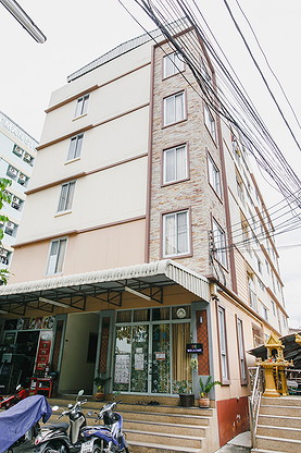 1 Bed Condo · Huai Khwang, bangkok — photo 1