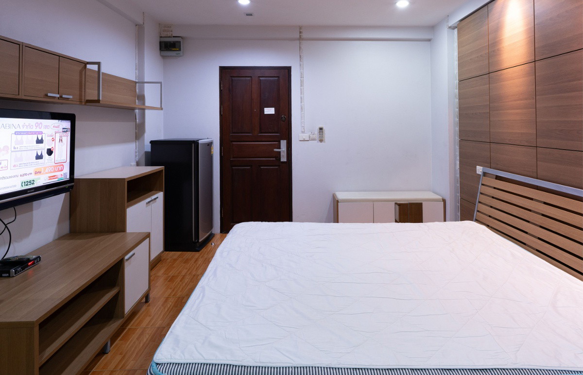 1 Bed Condo · Phra Khanong, bangkok