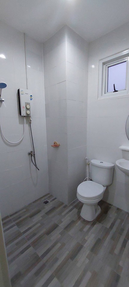 1 Bed Condo — photo 4