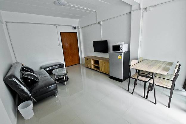 1 Bed Condo — photo 5