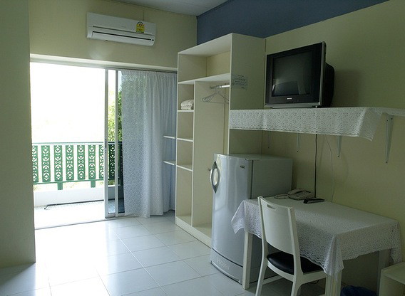 1 Bed Condo — photo 4