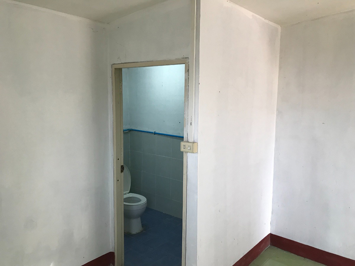 1 Bed Condo — photo 3