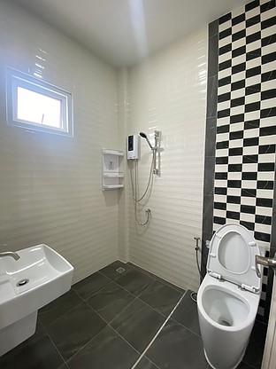 1 Bed Condo — photo 5