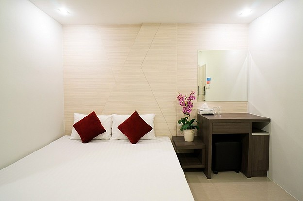 1 Bed Condo · Wang Thonglang, bangkok — photo 2