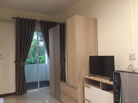 1 Bed Condo — photo 3