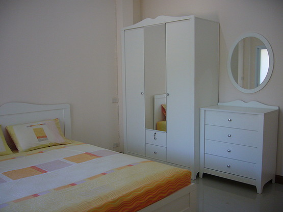 1 Bed Condo — photo 1