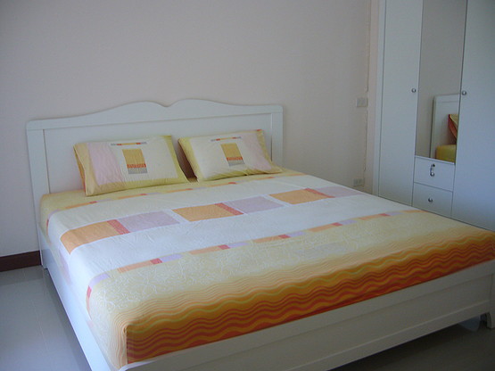 1 Bed Condo — photo 2