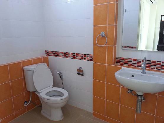 1 Bed Condo — photo 3